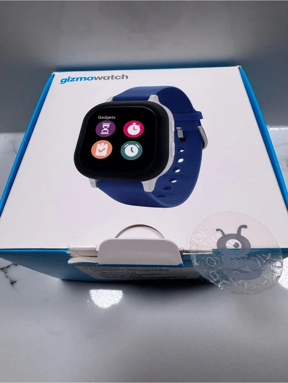 Blue Smartwatch with Charging Cable - Gizmo 1